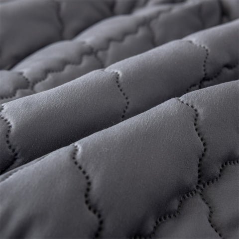 Conjunto Lençol e Fronhas Macias Impermeável e Acolchoado Matelassê - Lux