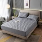 Conjunto Lençol e Fronhas Macias Impermeável e Acolchoado Matelassê - Lux - Image 15