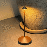 Luminária de Mesa Recarregável Minimalista Stillus - eFlix - Image 6